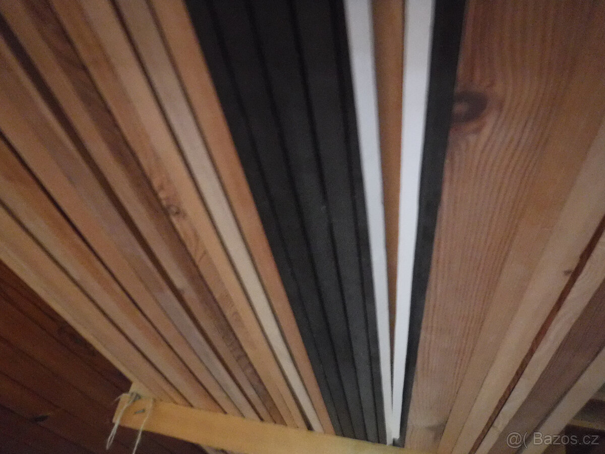 Modřínové,javorové, dubové a smrkové hobl.suché dřevo - 9