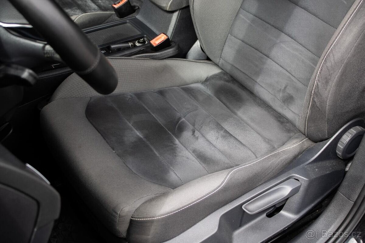 Volkswagen Golf 1.4 TSI BMT R-line, 90kW (2015) - 9