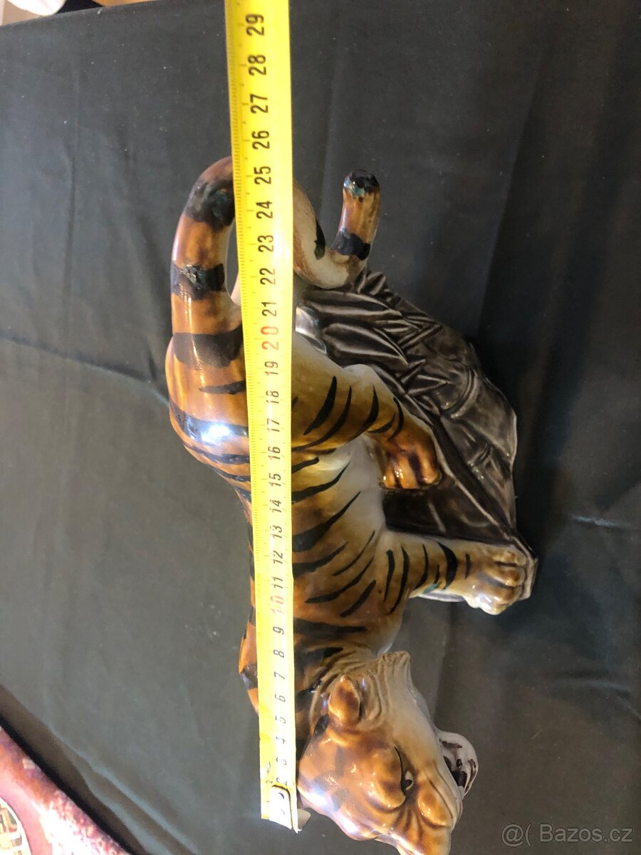 Impozantní porcelánová socha tygra - 9