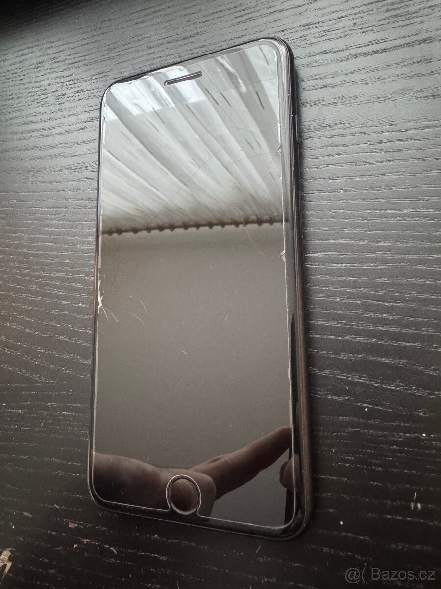 Apple iPhone 7 Plus, 128GB, černý / black s EarPody - 9