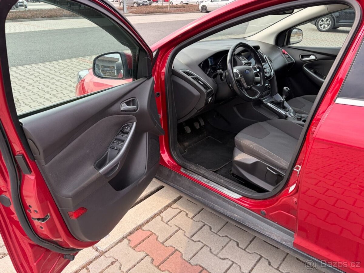 Ford Focus 1.6 EB 110kw TOP VÝBAVA - 9