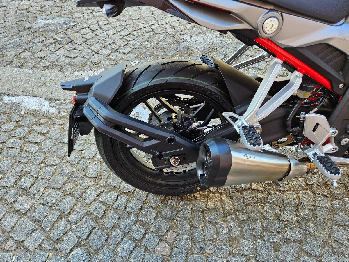 Jawa 400 Geeny - 9