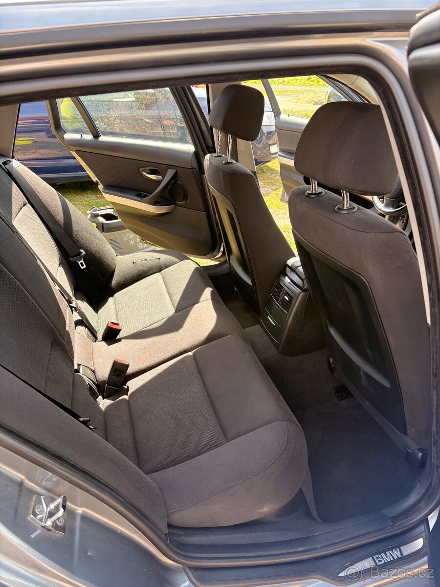 BMW E91 318d Lci - 9