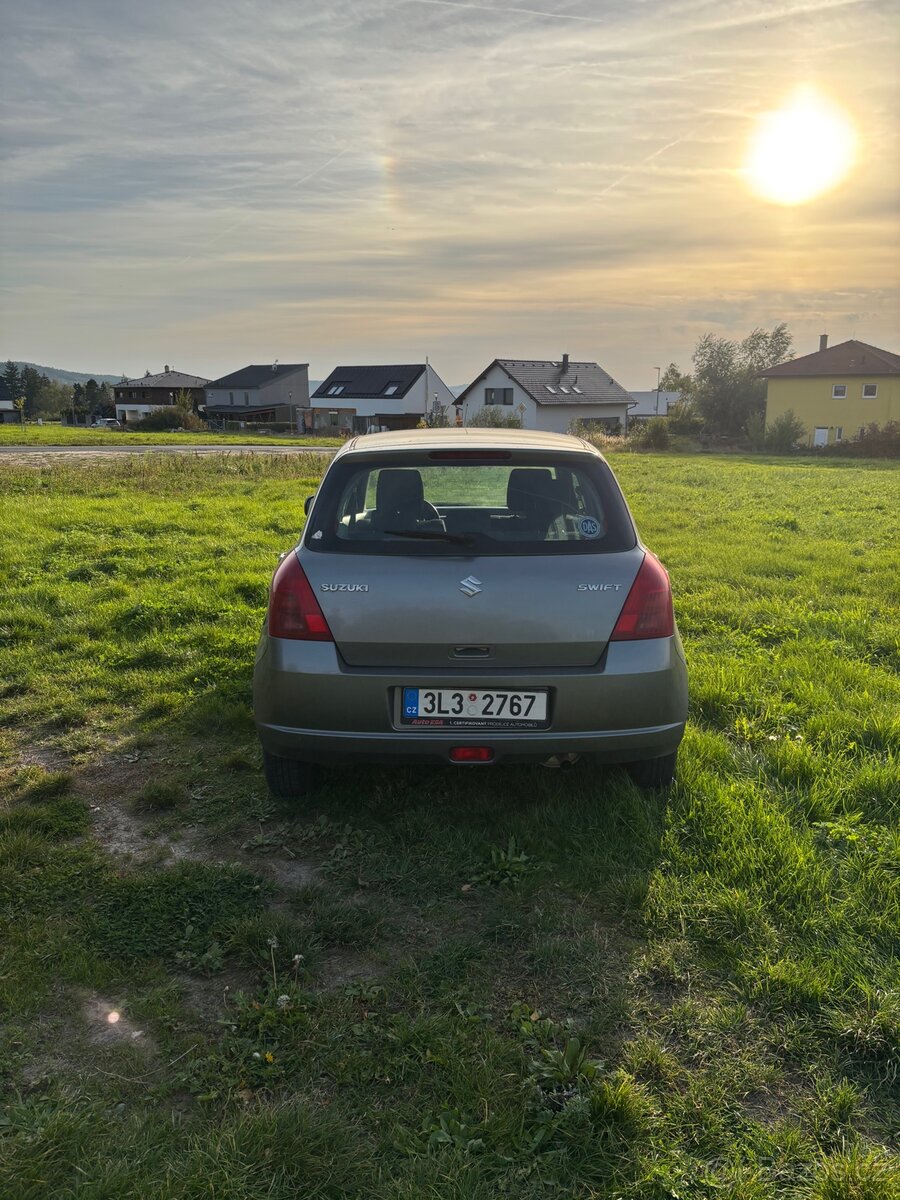 Suzuki Swift - 9