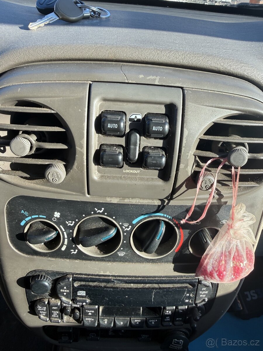 PT-Cruiser 2.0i automat nová STK - 9