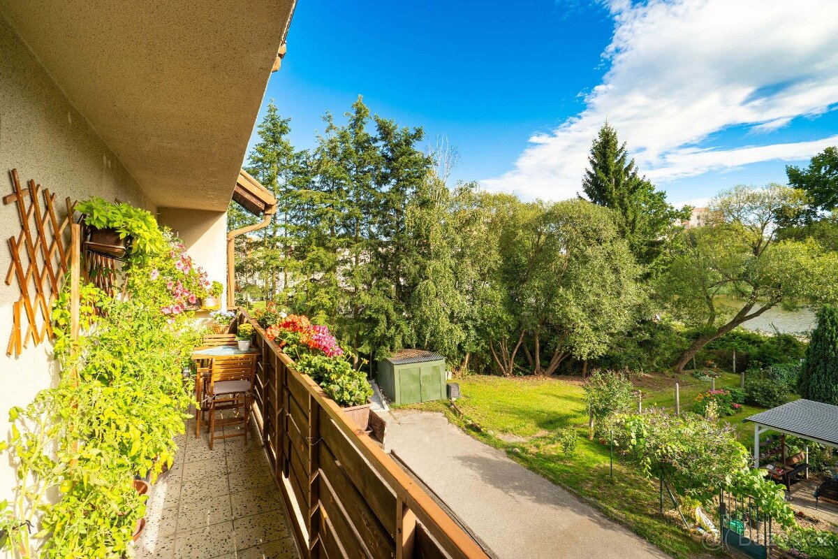 Byt 3+1, 82m² s lodžií, se zahrádkou a parkováním, Zavadilka - 9