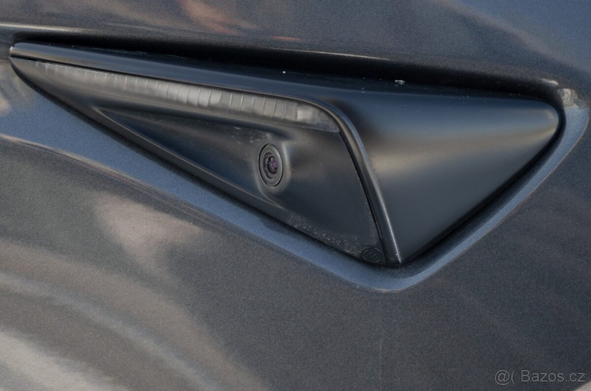 Tesla Model Y Long Range AWD 2022 - 9