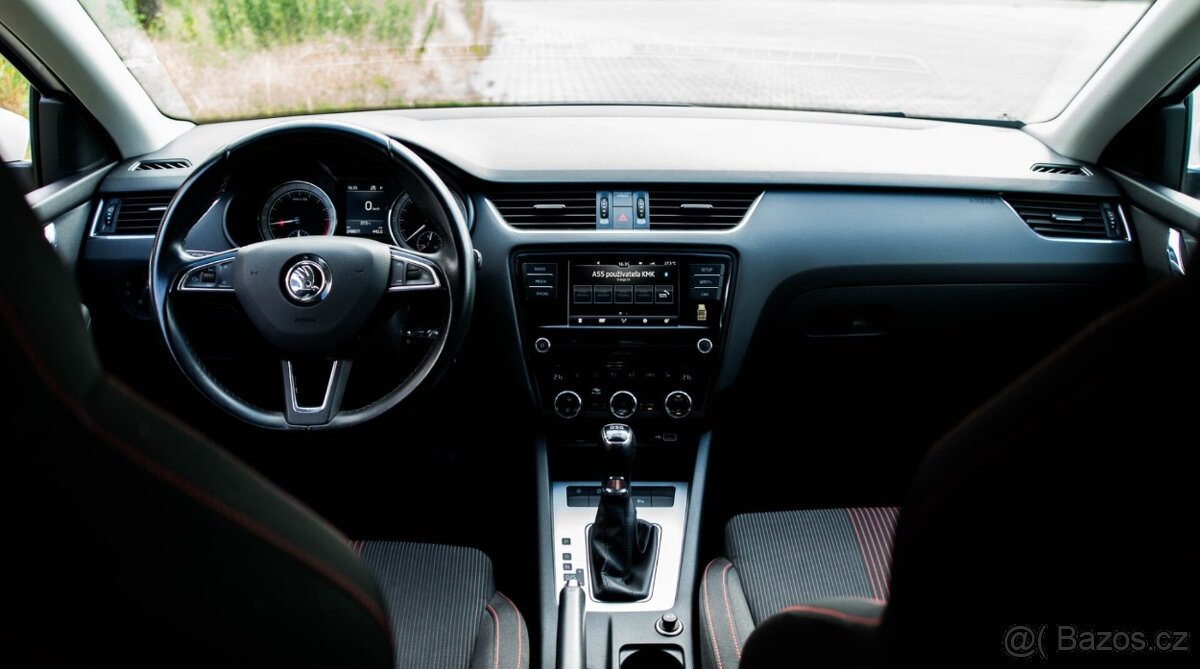 Škoda Octavia Combi 1.6 TDI Style DSG - 9