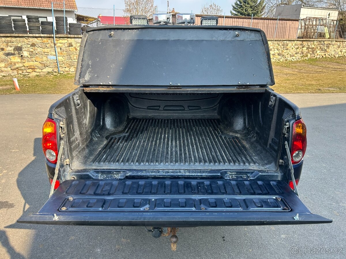 Mitsubishi L200 2.5 DI-D Double Cabine - 9