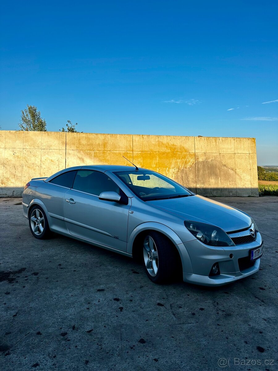 Opel Astra TWINTOP (OPC line) - 9