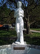 Krásná porcelánová soška dívky s květinami Pexider Letovice - 9