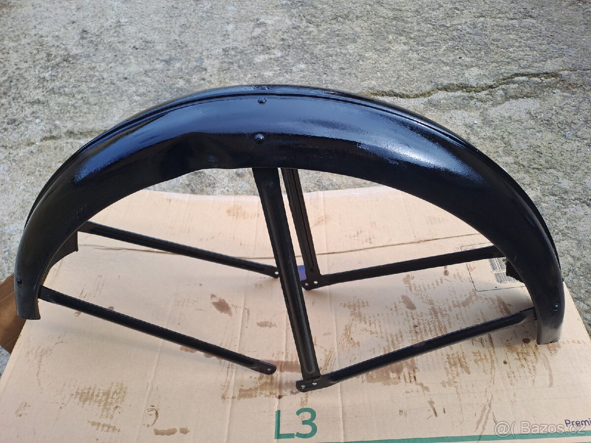 Prodám přední a zadní blatník na čz 150,125 - 9