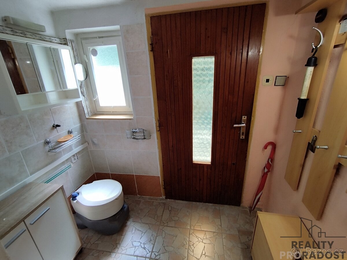 REZERVACE. Chata Příluky u Zlína - Kosov II na prodej. - 9