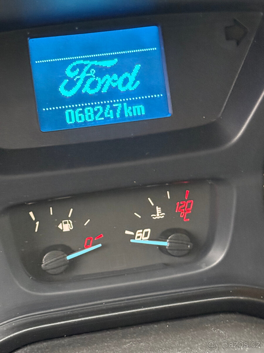 Ford Transit 2.2 TDCI rok 2015 9 Míst 68.247 km STK:10/27 - 9