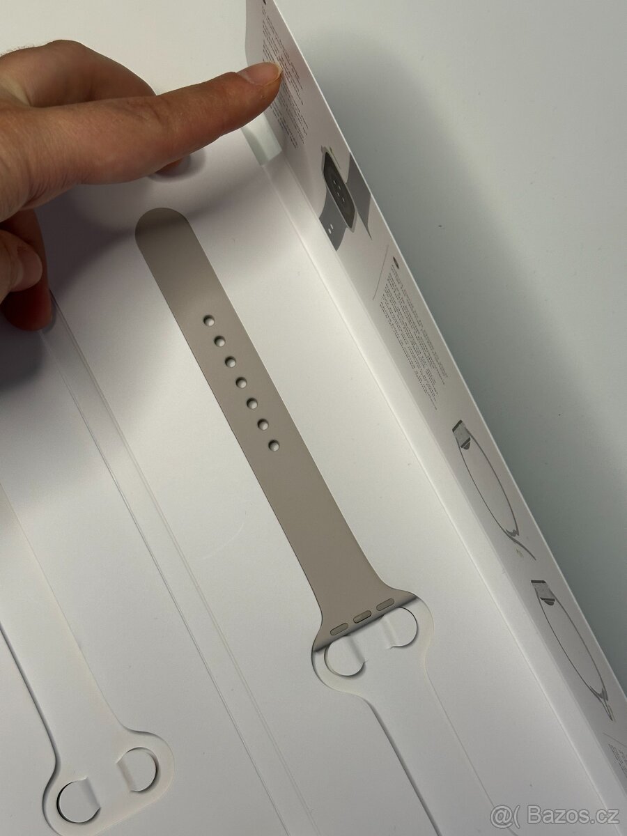 Chytré hodinky Apple Watch SE 40 mm 2. generace, rok 2022 - 9