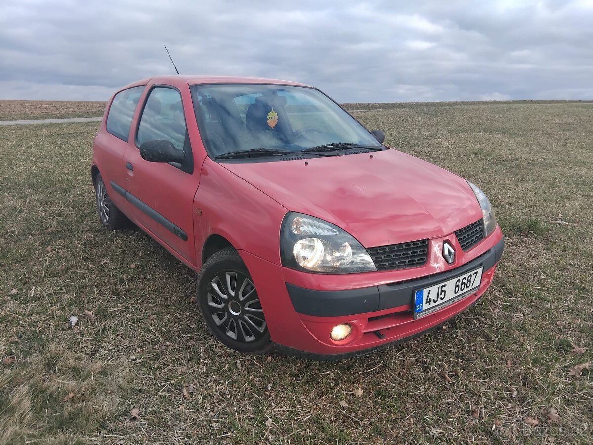 Renault Clio 1.2 16V - 9