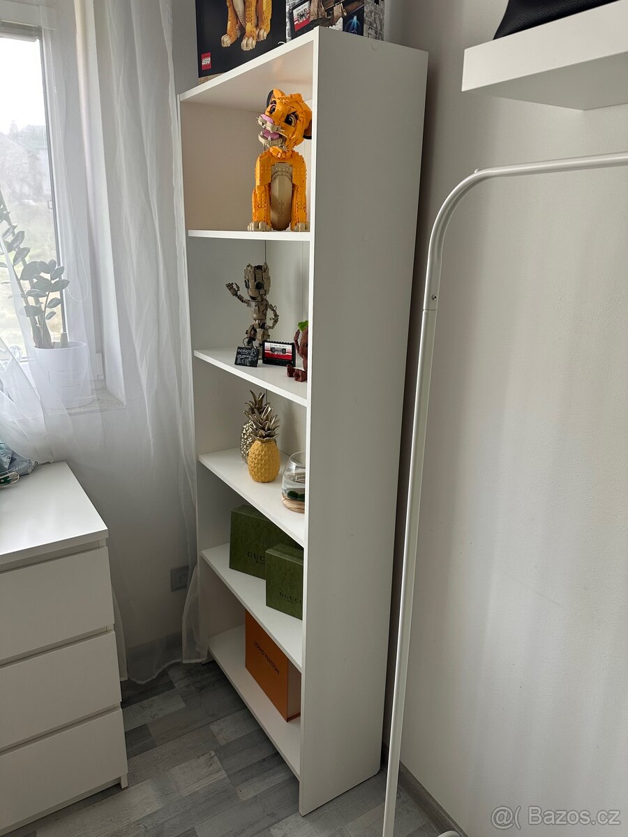 Set nábytku - knihovna a regál - 9