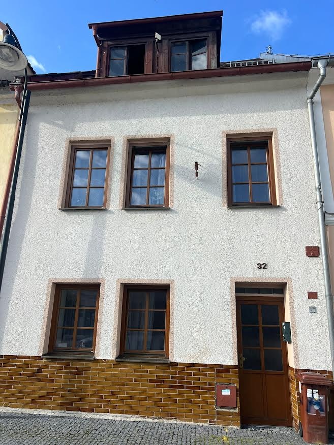 prodám dvougenerační RD vhodný na bydlení i na podnikání - 9