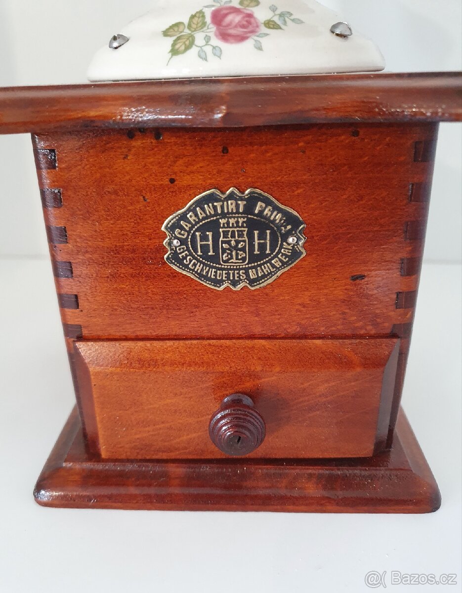 Mlýnek na kávu - 9