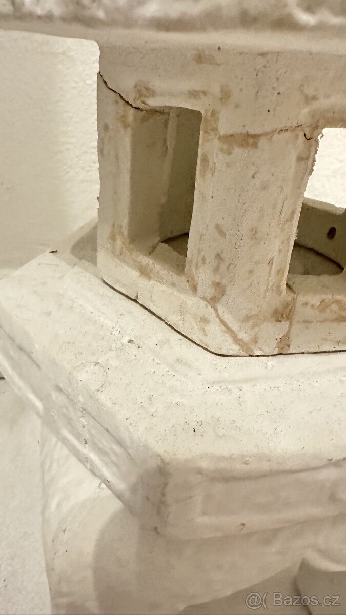 Betonový sloup sleva, japonská lampa - 9