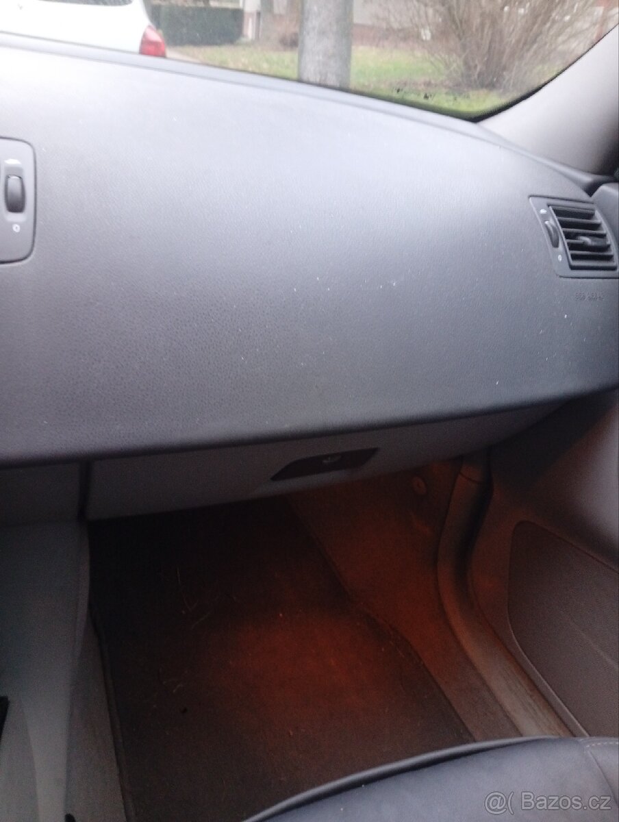 Volvo V50 2.0 100kw r.v.2007 - 9