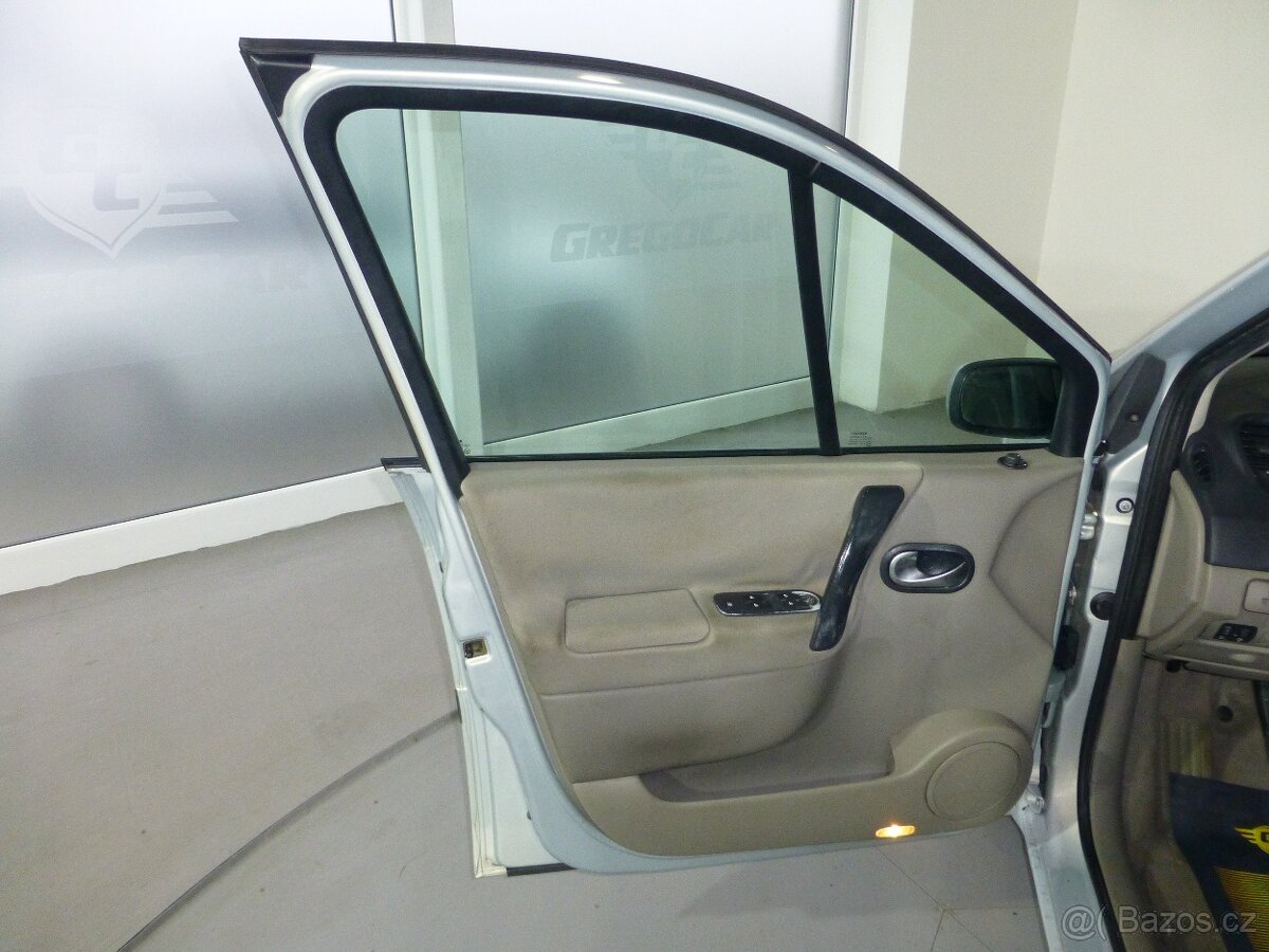 Renault Scénic 1,6 16V DIGIKLIMA - 9