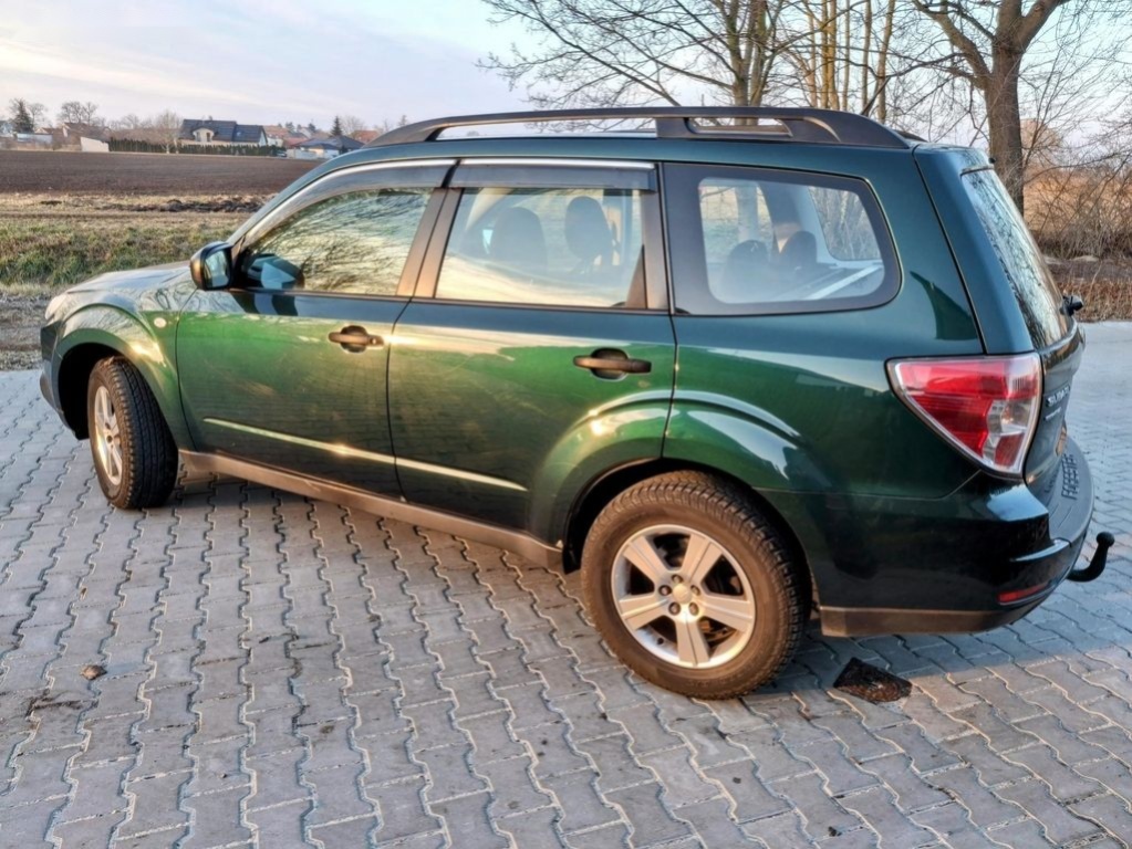 Subaru Forester,2.0 110 kw 4x4 Rezervace - 9