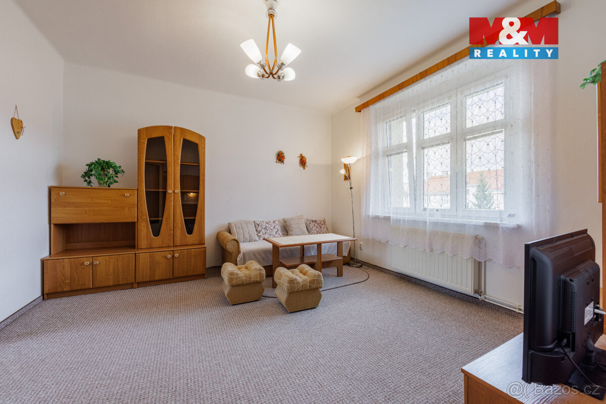Prodej bytu 3+1, 78 m², Karlovy Vary, ul. Nad Dvorem - 9