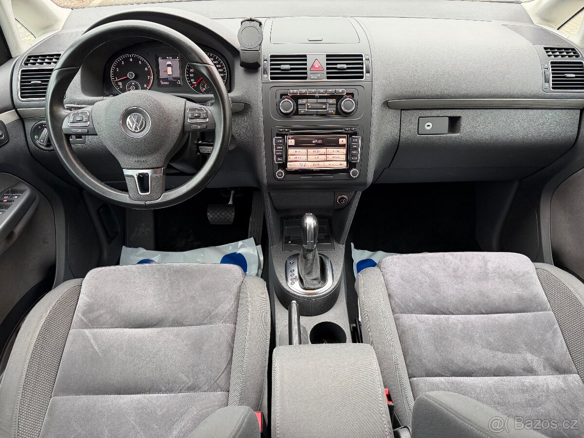 VOLKSWAGEN TOURAN 1,4 TSI, aut.DSG,BI-XENON,NAVI - 9