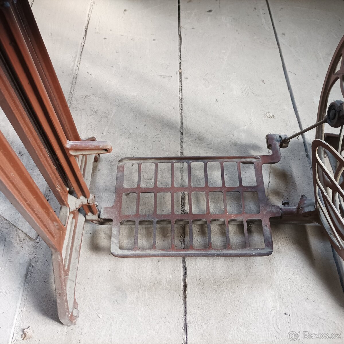 ŠICÍ STROJ MINERVA - 9