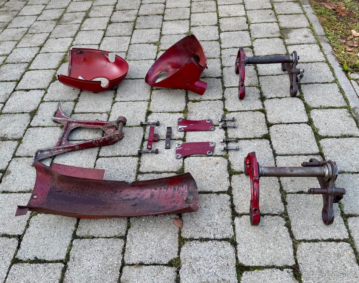 Jawa ČZ 250 350 kyvacka - dily - 9