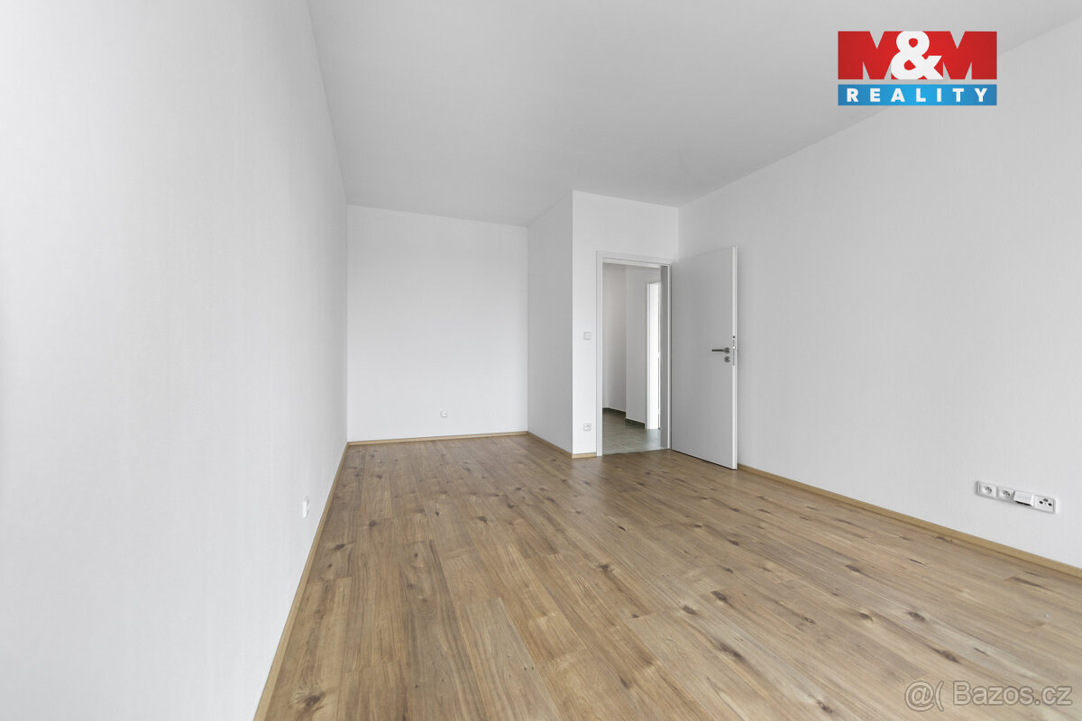 Pronájem bytu 2+kk, 66 m², Plzeň, ul. Safírová - 9