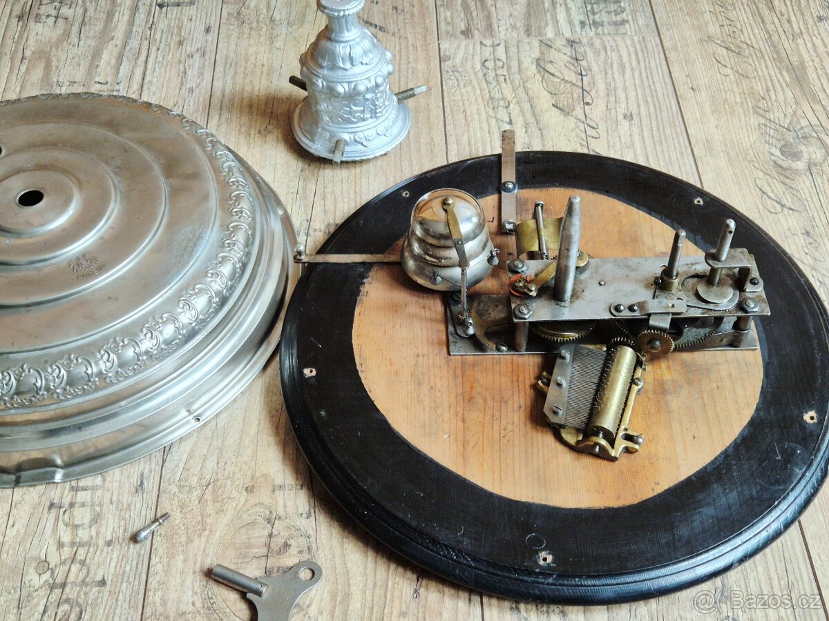 Starožitný hudební automat se zvonky, stojan, 1890 - 9