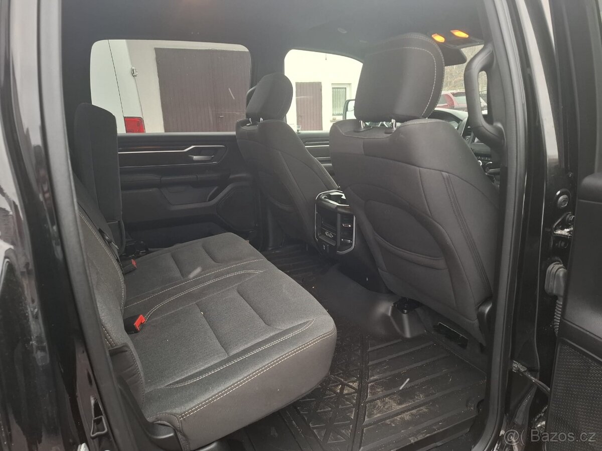 DODGE RAM 1500 BIG HORN 5.7HEMI 2019 - 9