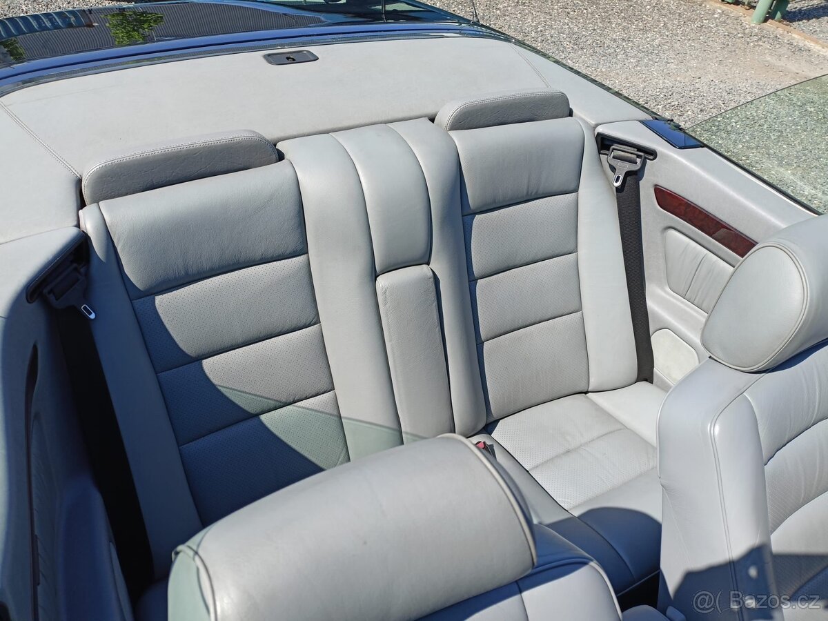 Mercedes-Benz 320 Cabriolet - 9