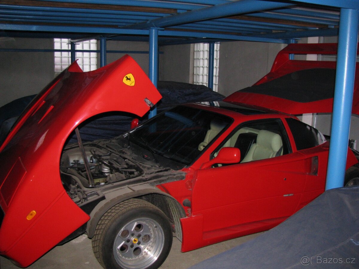 Ferrari F40 - replika - 9