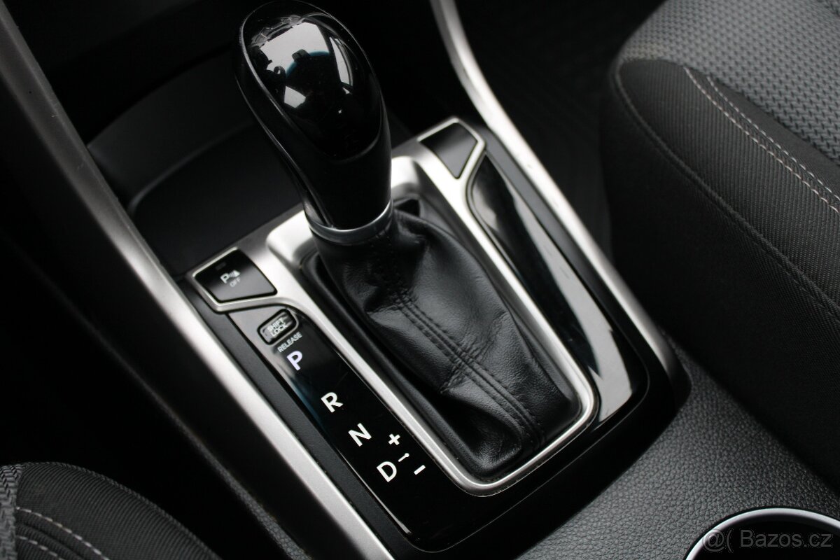 Hyundai i30 1,6 CVVT ČR,A/T,DPH,WEEKEND,2017 - 9