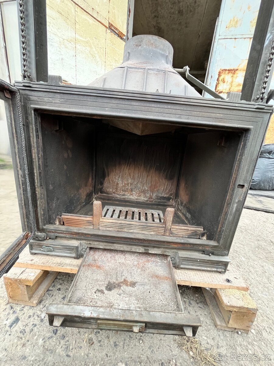 Litinová krbová vložka seguin se zdvihem 12kw - 9