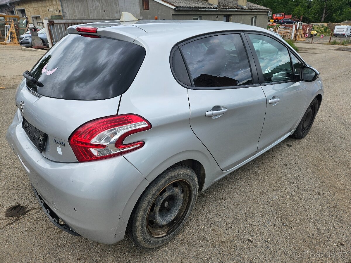 Peugeot 208 1.4 HDI 50kw 2014 - 9