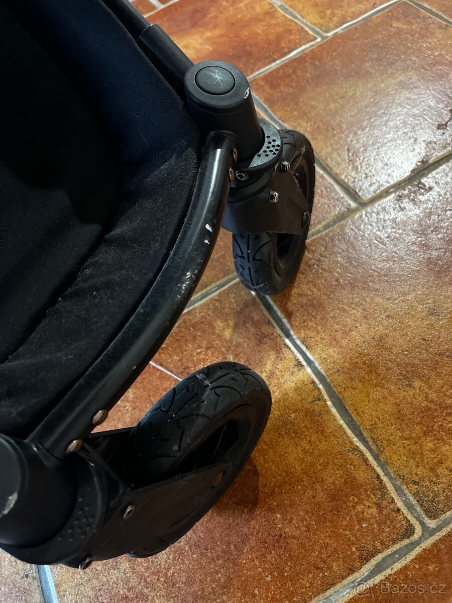 Kočárek Britax - 9