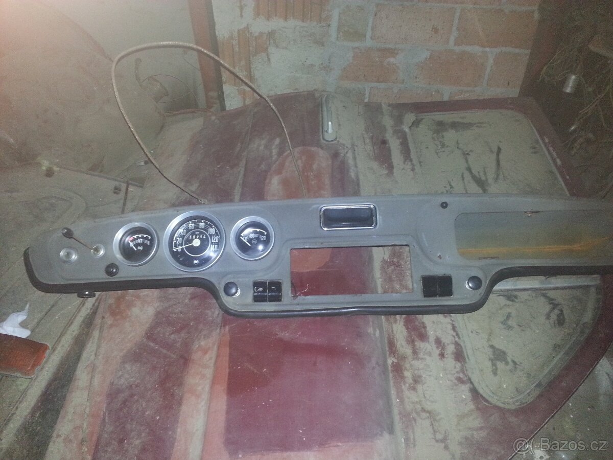 Škoda Octavia Combi r. v. 1969 (započatá renovace) - 9