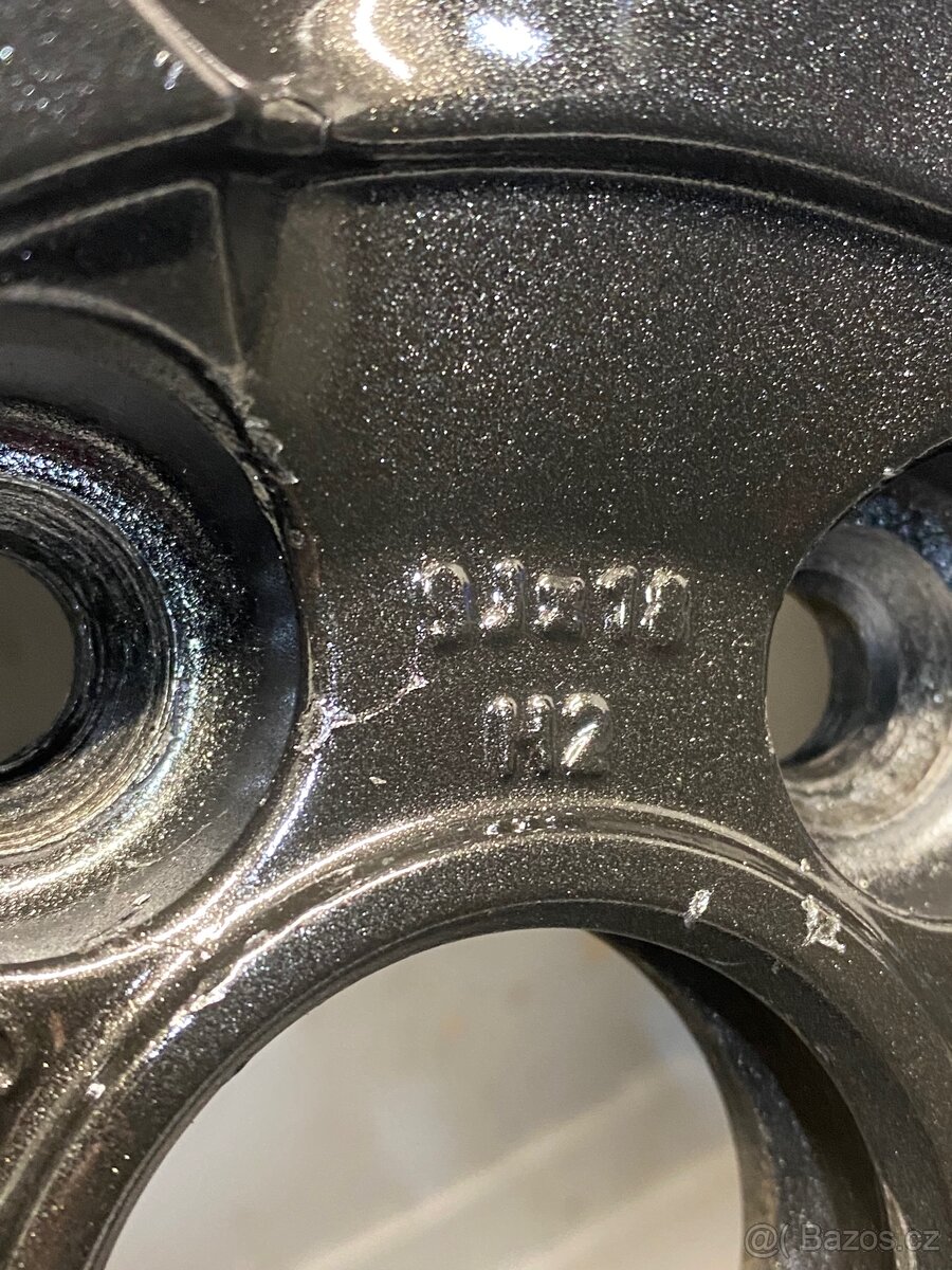 Originál Audi Kola - 9