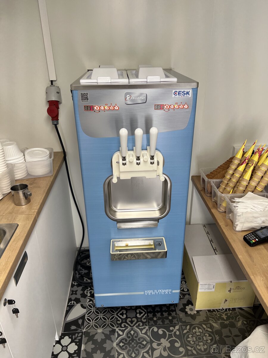 Zmrzlinový stánek pojízdný - 9