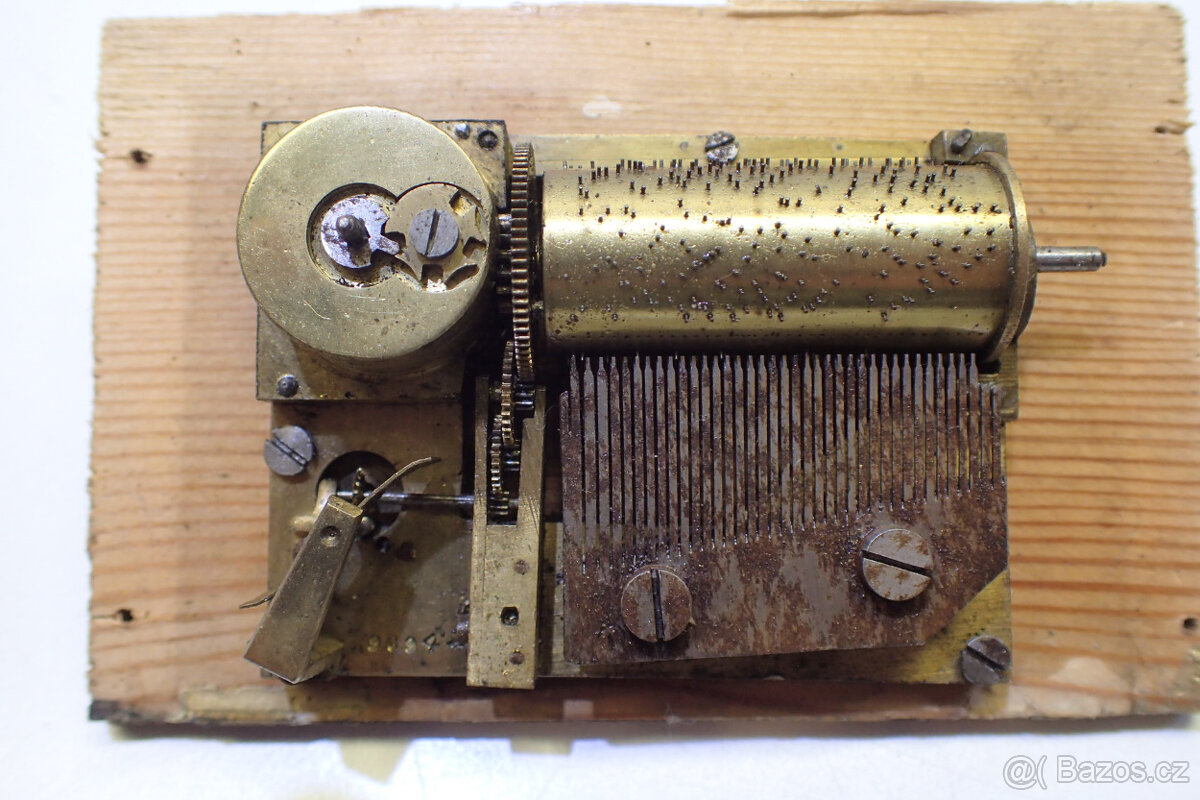 Hrací strojek - přes 100 let starý - 9