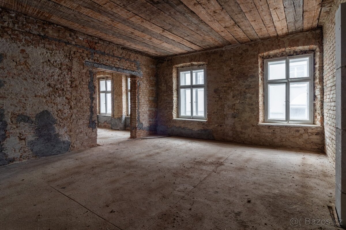 Polyfunkční dům v centru Soběslavi - 9