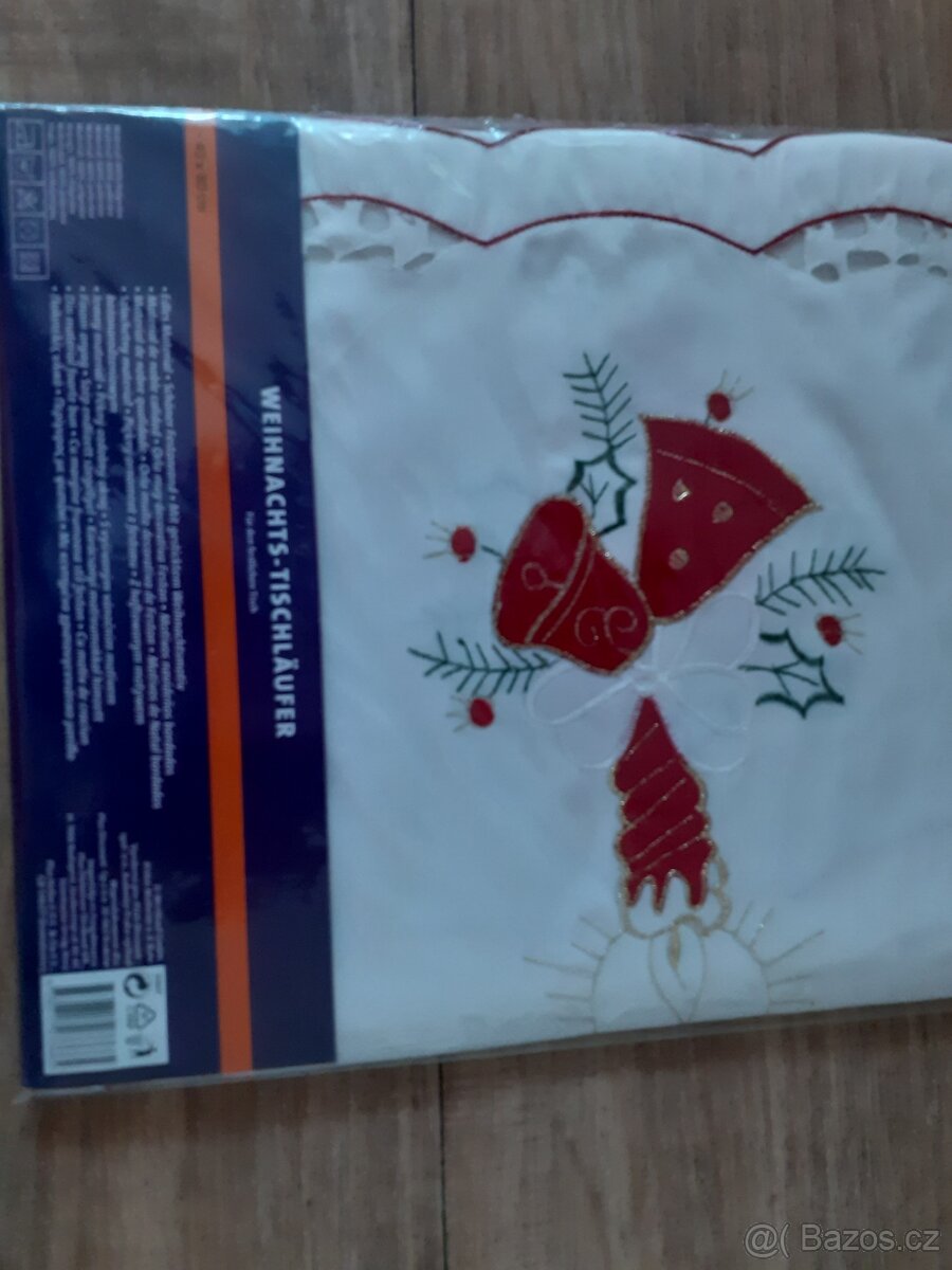 Prodám 3 látkové ubrusy s vánočními motivy - 9