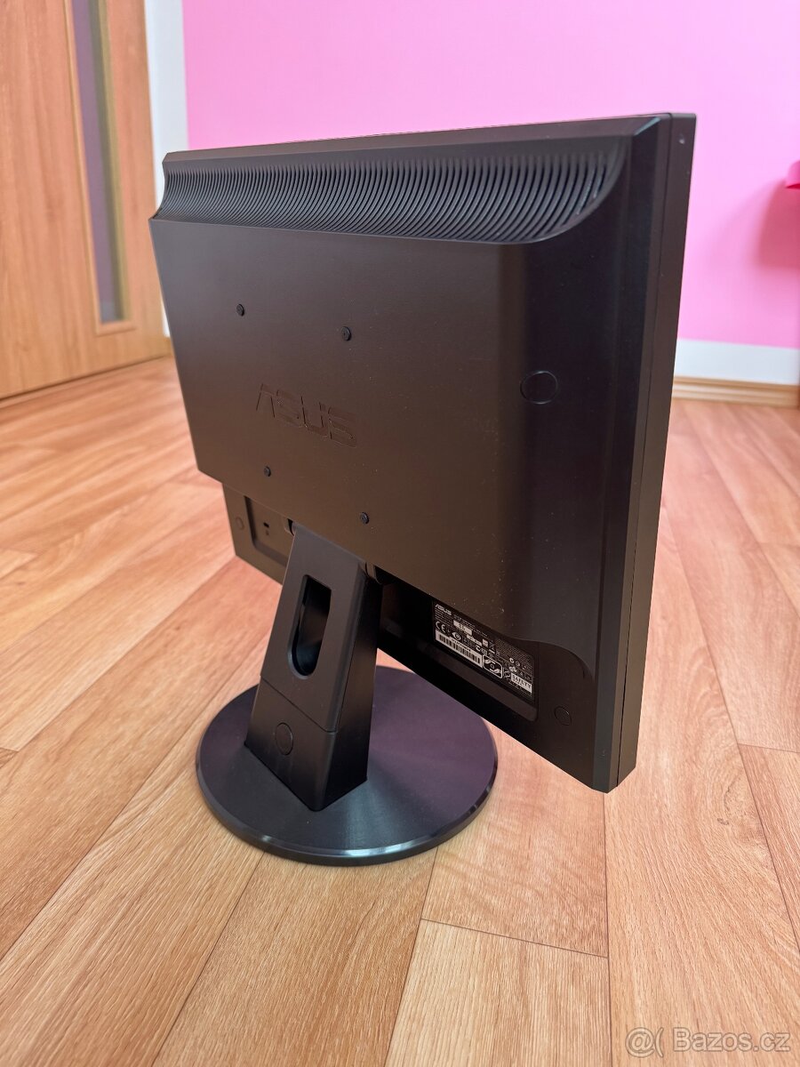 LCD monitor ASUS – perfektní stav, včetně kabelů - 9