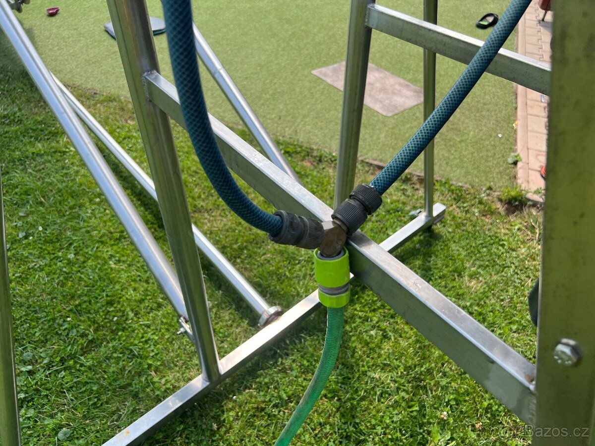 Skluzavka do bazénu - 9