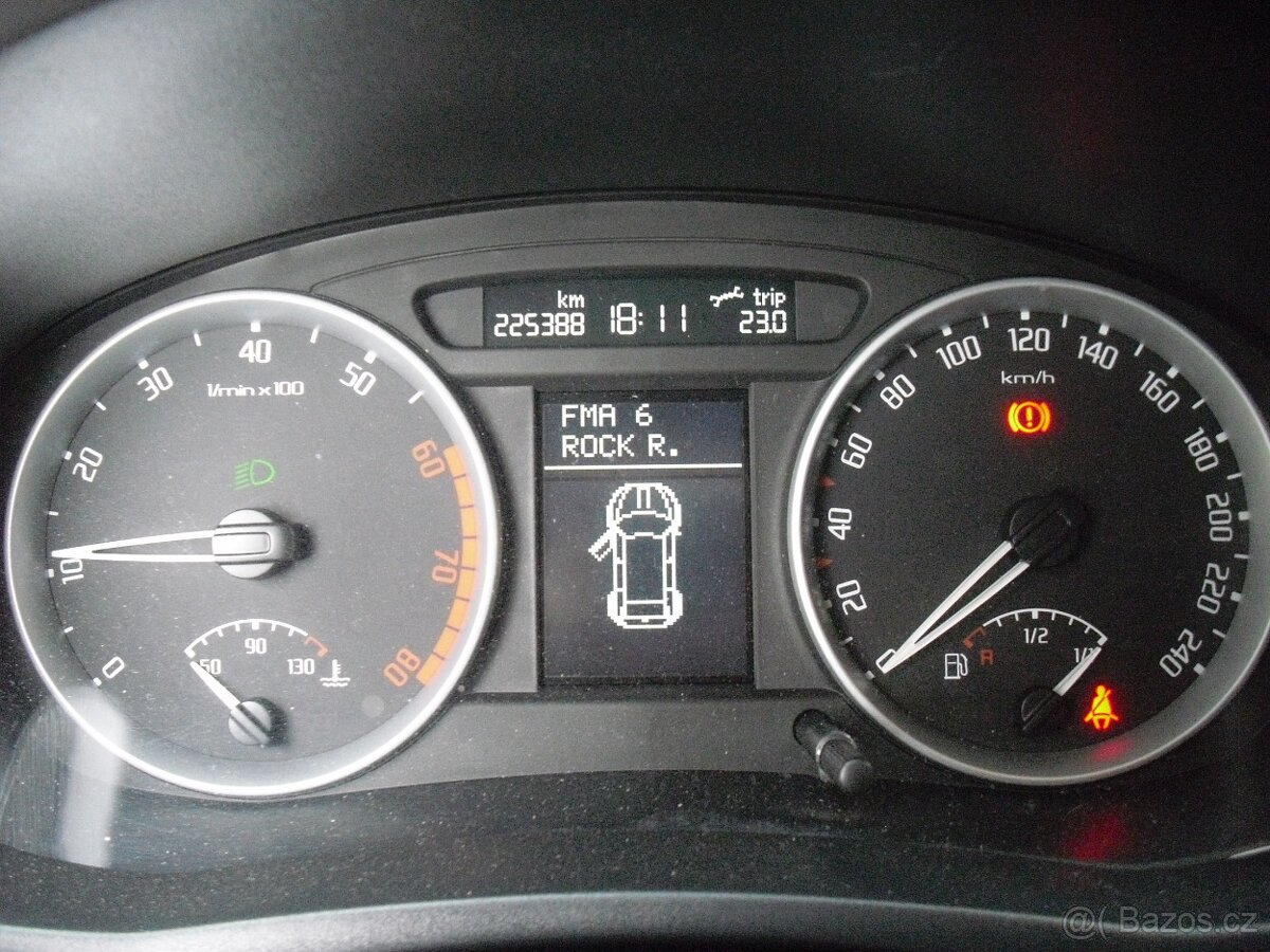 Skoda Fabia Sport 1.6 16v - 9