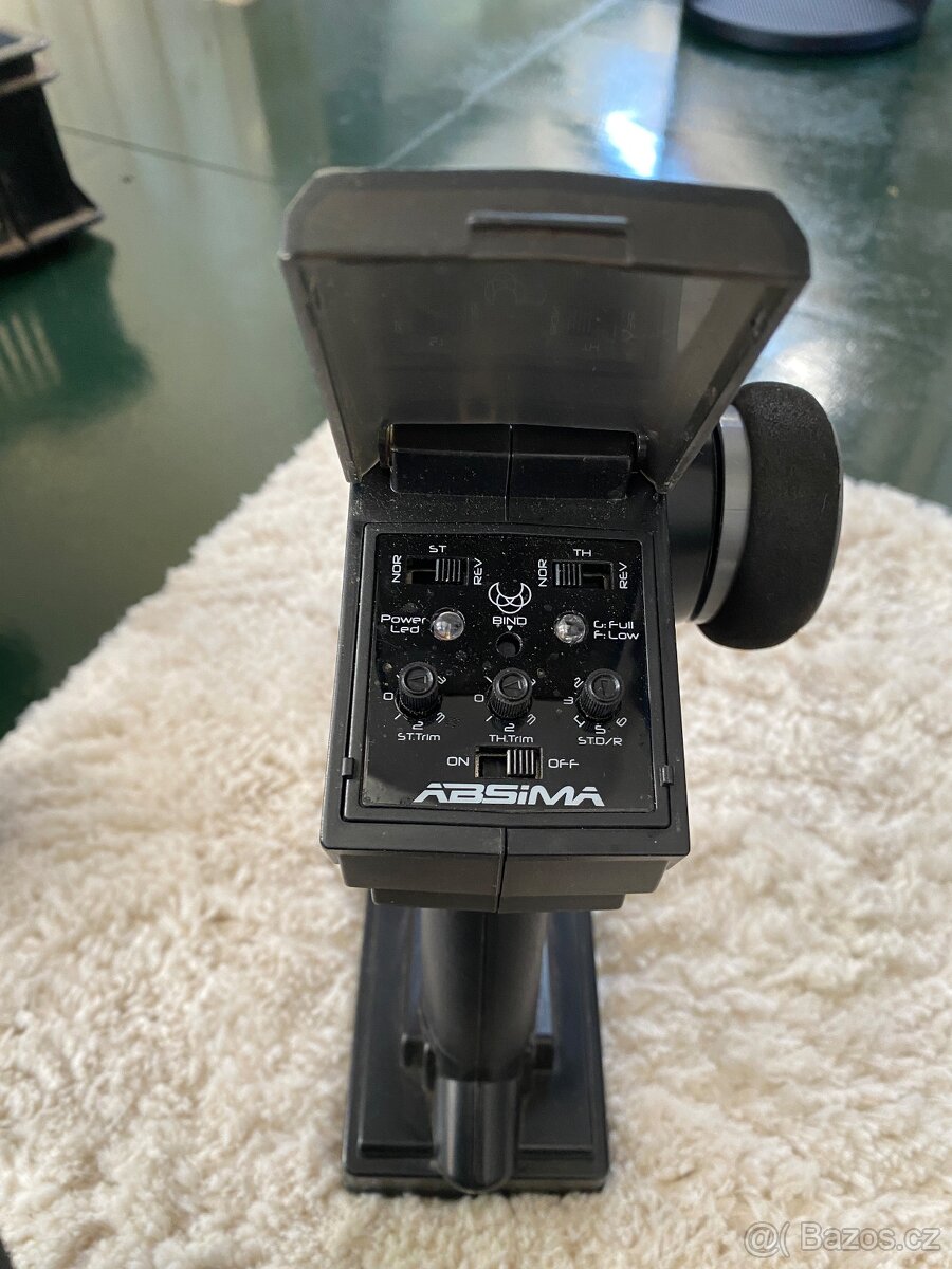 RC auto absima 1/8 - 9